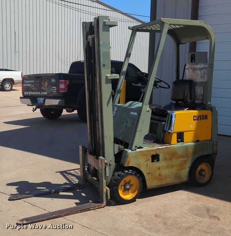 image for item NZ9617 Clark C20 forklift