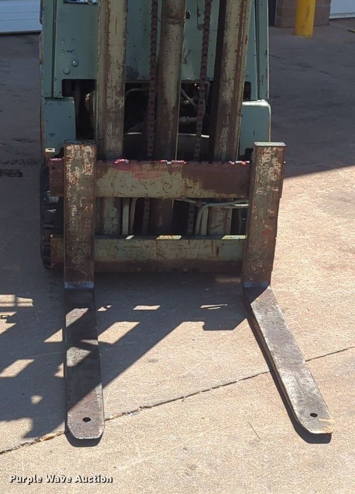 image for item NZ9617 Clark C20 forklift