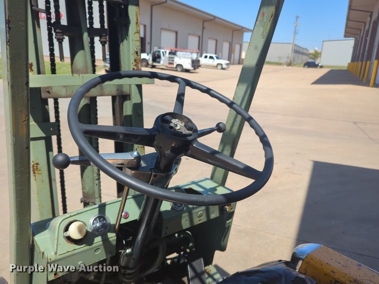 image for item NZ9617 Clark C20 forklift