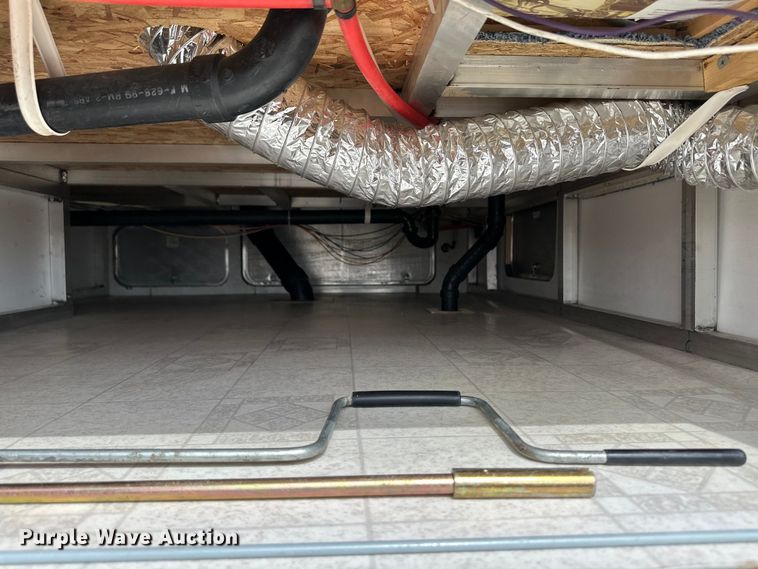 image for item OA9707 2001 Gulf Stream camper