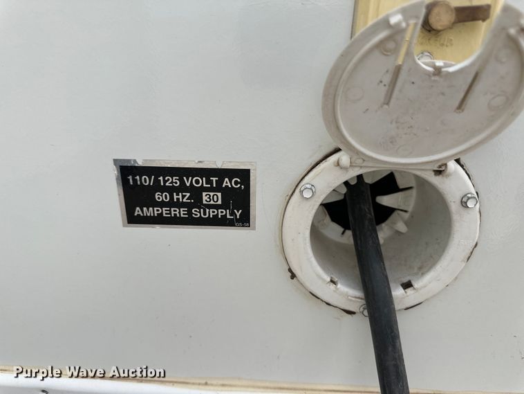 image for item OA9707 2001 Gulf Stream camper