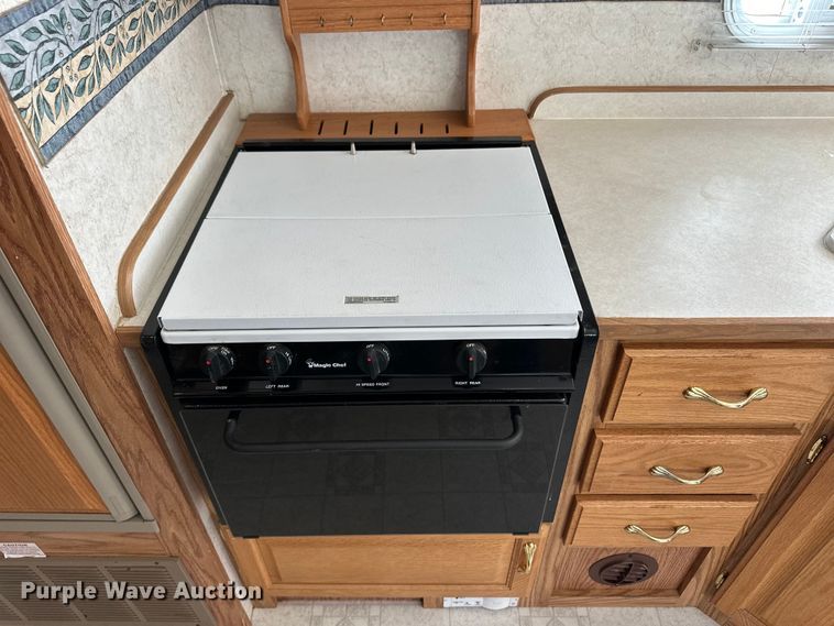 image for item OA9707 2001 Gulf Stream camper