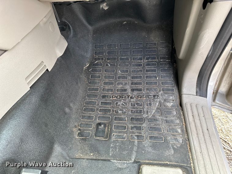 image for item OE9024 2007 Ford Explorer Sport Trac pickup truck