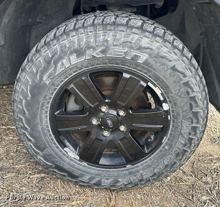 image for item OE9024 2007 Ford Explorer Sport Trac pickup truck