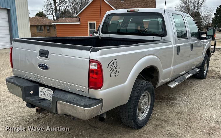 image for item OE9026 2015 Ford F250 Super Duty Crew Cab pickup truck