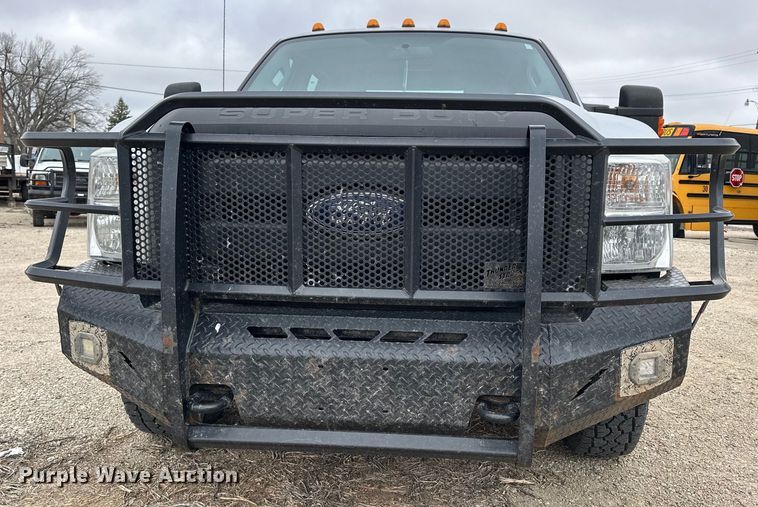 image for item OE9026 2015 Ford F250 Super Duty Crew Cab pickup truck