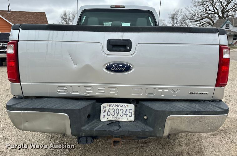image for item OE9026 2015 Ford F250 Super Duty Crew Cab pickup truck