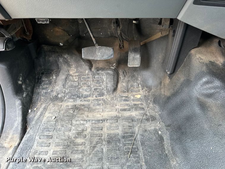 image for item OE9026 2015 Ford F250 Super Duty Crew Cab pickup truck