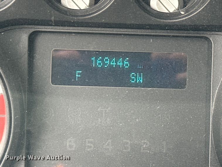 image for item OE9026 2015 Ford F250 Super Duty Crew Cab pickup truck