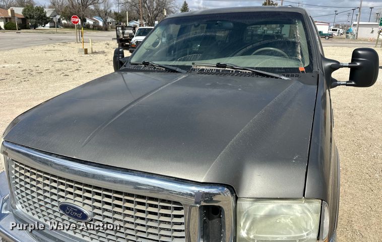 image for item OE9035 2002 Ford  Excursion Limited SUV