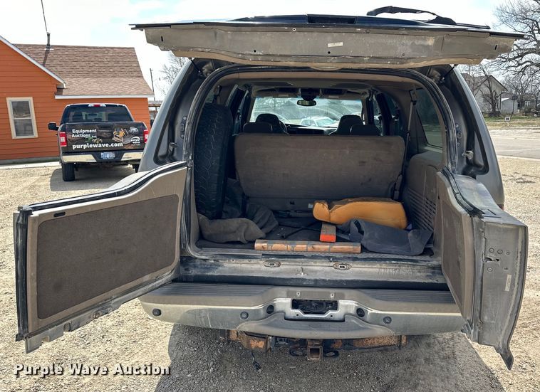 image for item OE9035 2002 Ford  Excursion Limited SUV