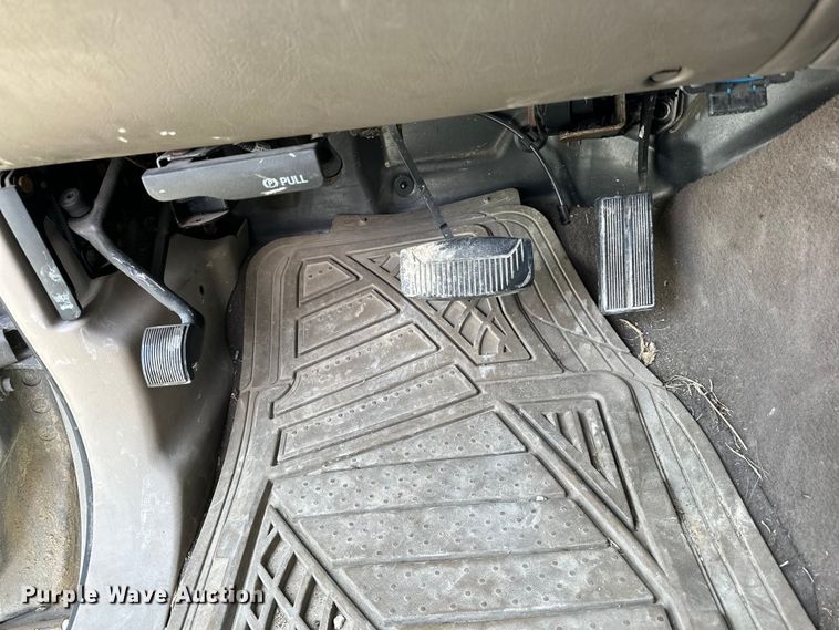 image for item OE9035 2002 Ford  Excursion Limited SUV