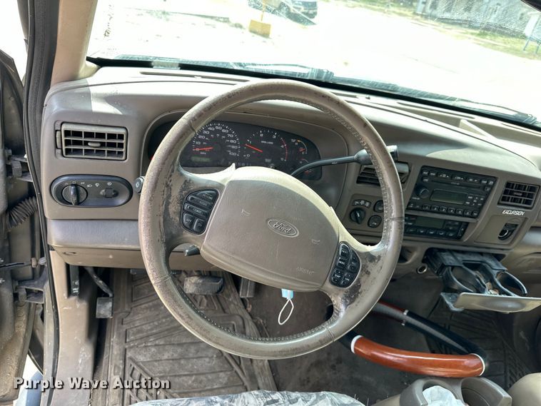 image for item OE9035 2002 Ford  Excursion Limited SUV