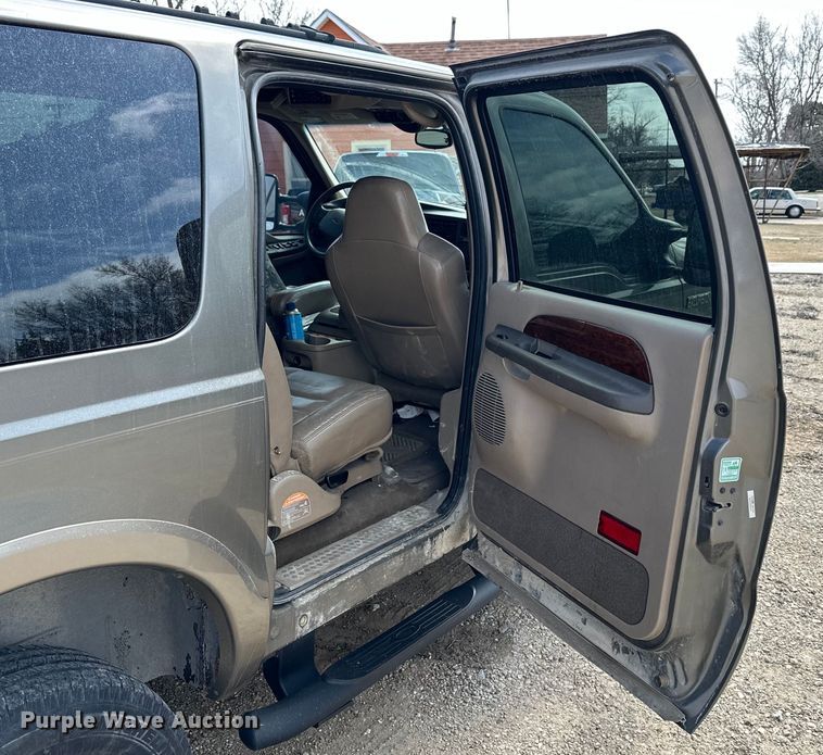 image for item OE9035 2002 Ford  Excursion Limited SUV