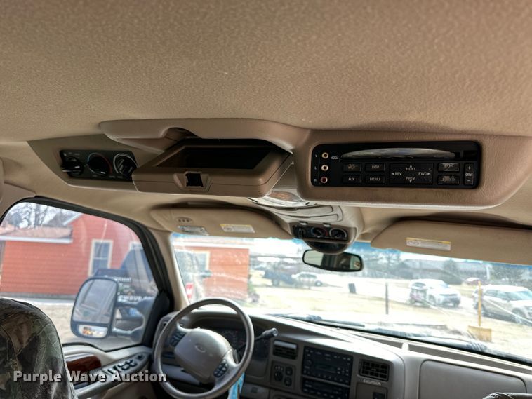 image for item OE9035 2002 Ford  Excursion Limited SUV