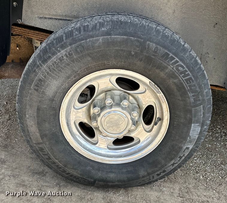 image for item OE9035 2002 Ford  Excursion Limited SUV