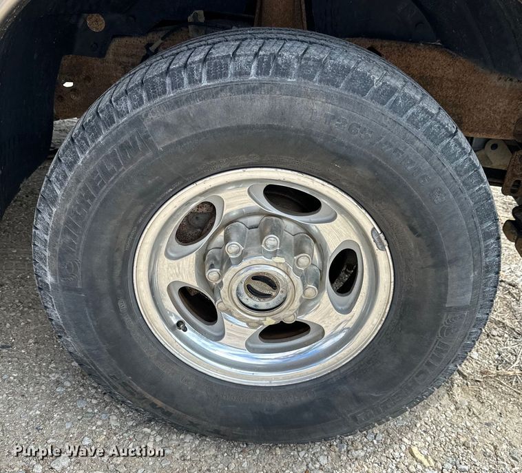 image for item OE9035 2002 Ford  Excursion Limited SUV