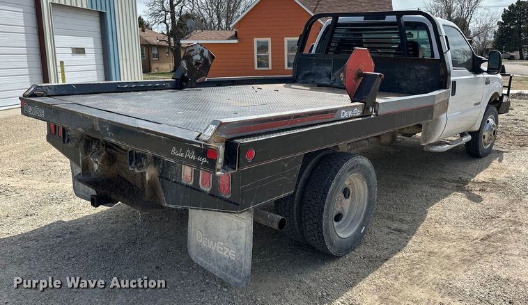 image for item OE9036 2004 Ford  F550 bale bed truck