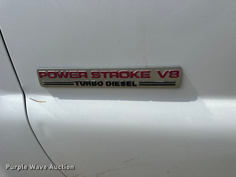 image for item OE9036 2004 Ford  F550 bale bed truck