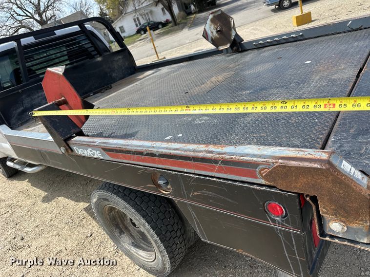 image for item OE9036 2004 Ford  F550 bale bed truck