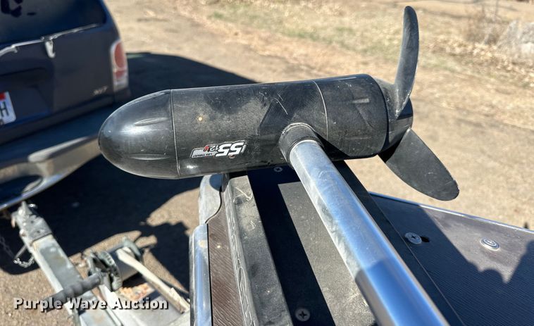 image for item OE9045 1958 Crestliner boat