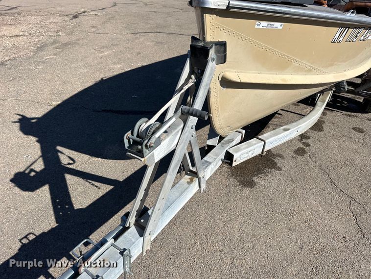 image for item OE9045 1958 Crestliner boat