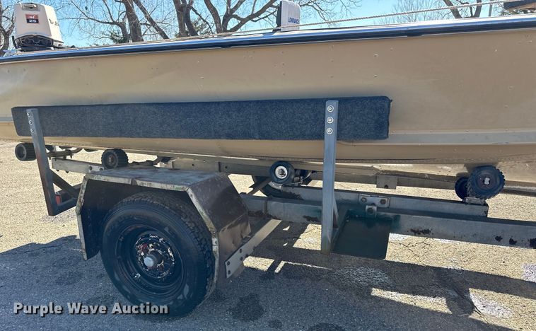 image for item OE9045 1958 Crestliner boat