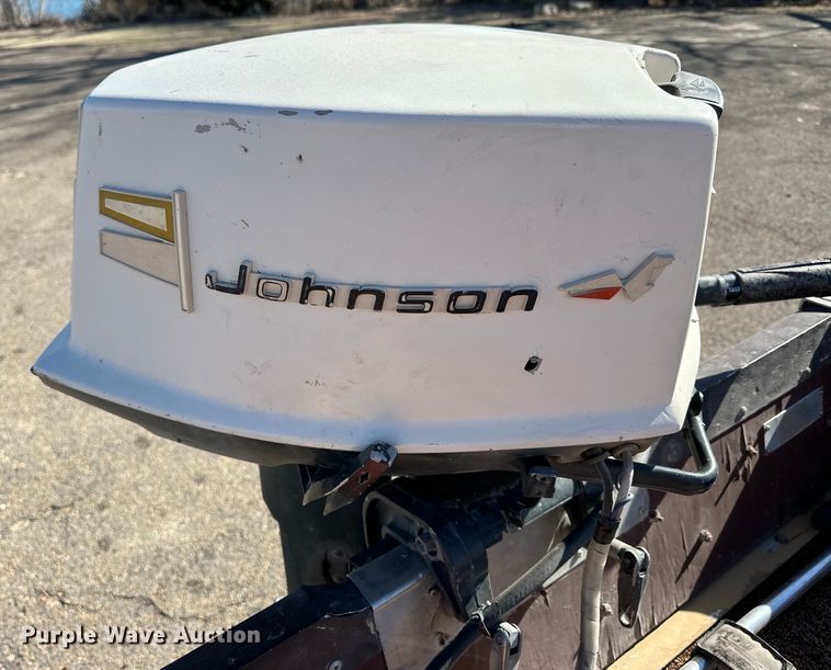 image for item OE9045 1958 Crestliner boat