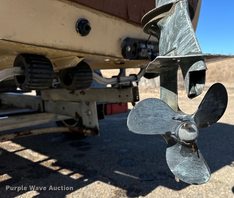 image for item OE9045 1958 Crestliner boat