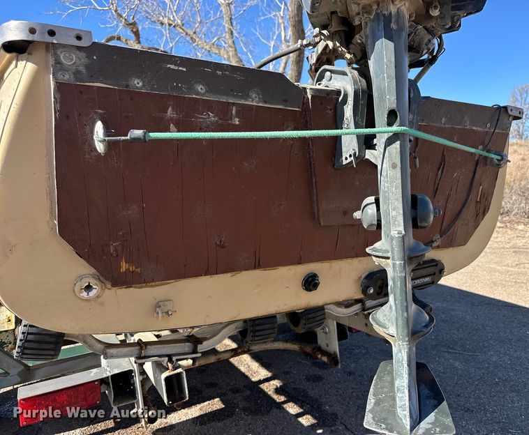 image for item OE9045 1958 Crestliner boat