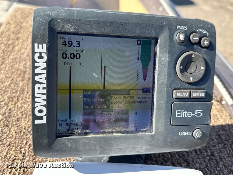 image for item OE9045 1958 Crestliner boat