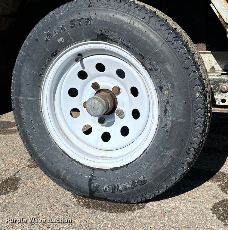 image for item OE9045 1958 Crestliner boat