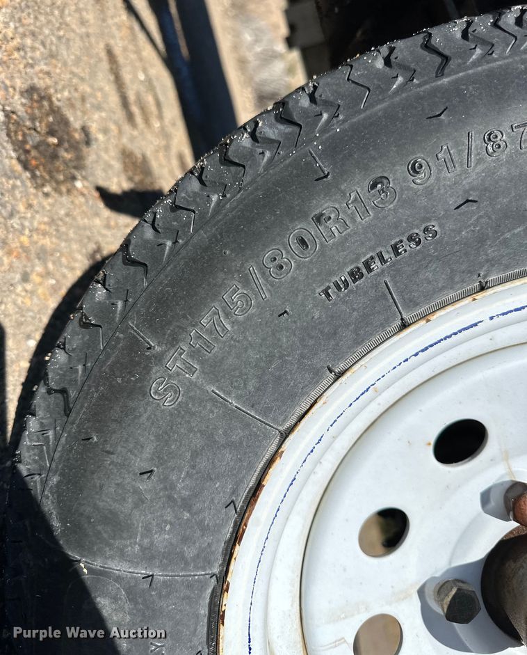 image for item OE9045 1958 Crestliner boat