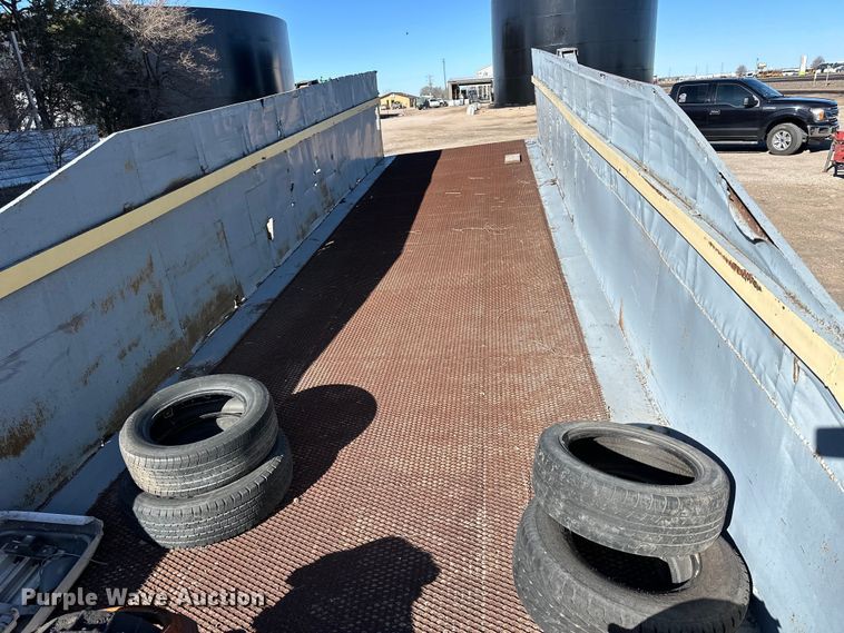 image for item OE9073 Loading ramp