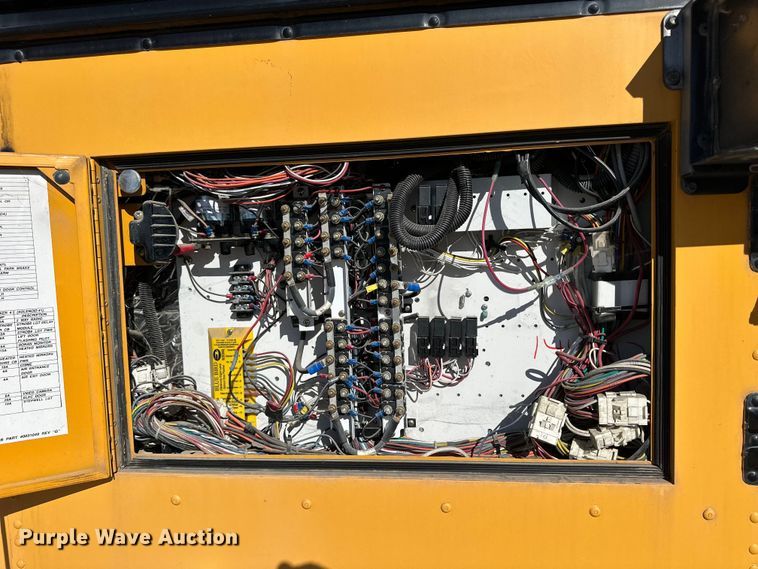 image for item OE9075 2006 Blue Bird All American  school bus