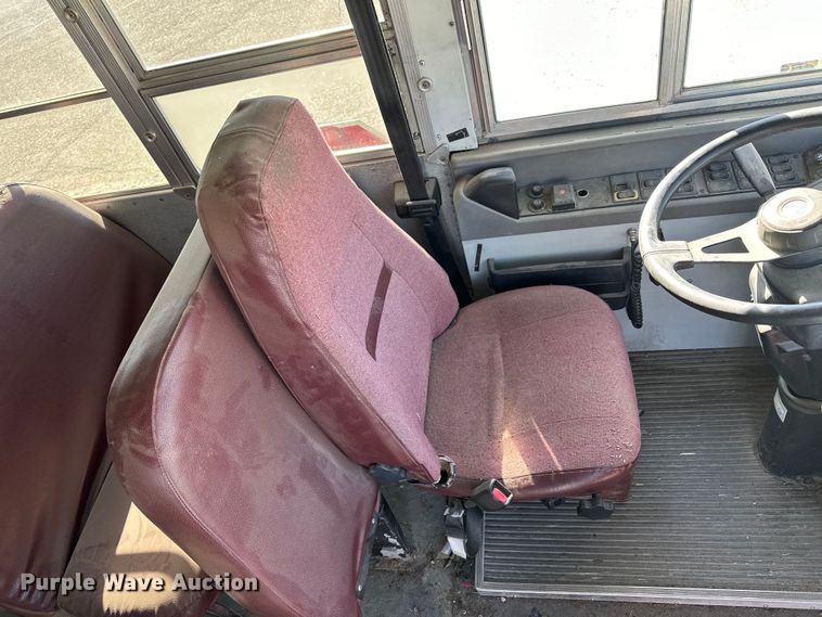 image for item OE9075 2006 Blue Bird All American  school bus