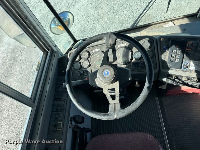 image for item OE9075 2006 Blue Bird All American  school bus