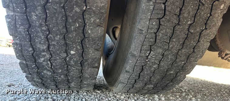 image for item OE9075 2006 Blue Bird All American  school bus