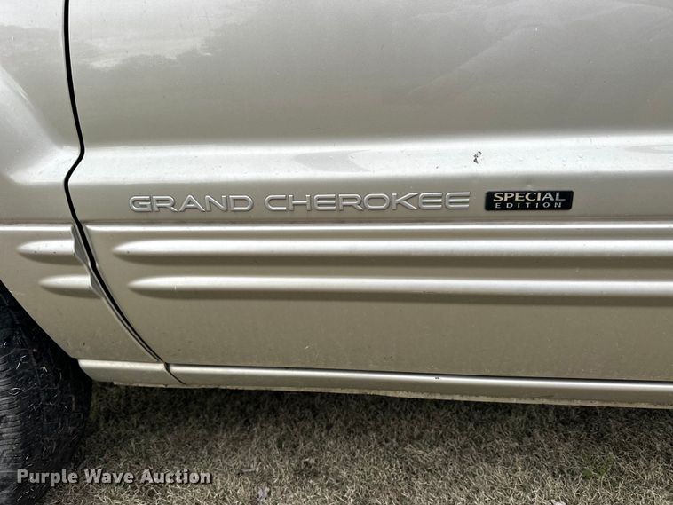 image for item OE9100 2004 Jeep Grand Cherokee SUV