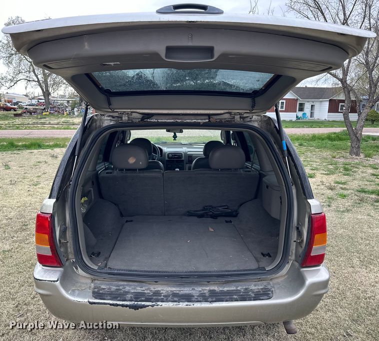 image for item OE9100 2004 Jeep Grand Cherokee SUV