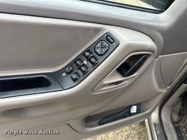 image for item OE9100 2004 Jeep Grand Cherokee SUV