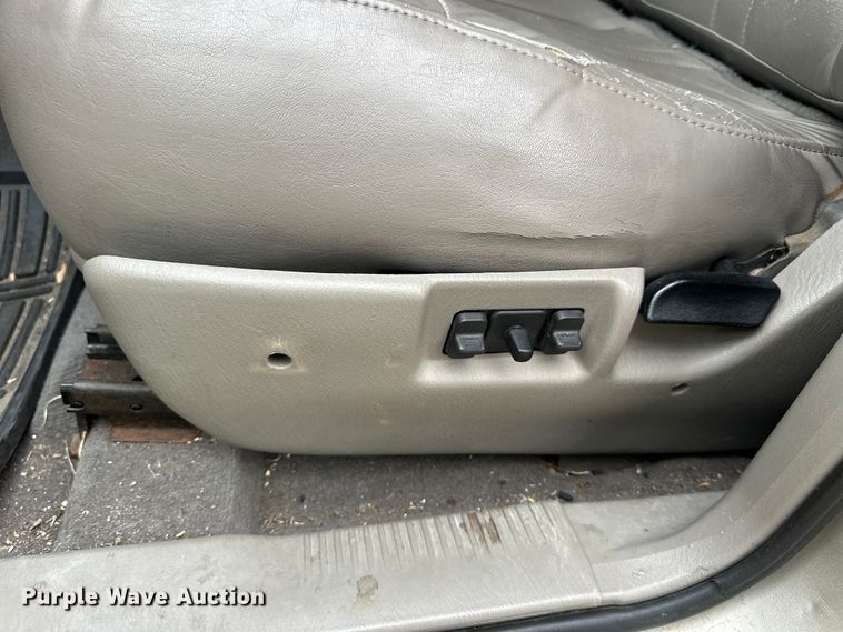 image for item OE9100 2004 Jeep Grand Cherokee SUV