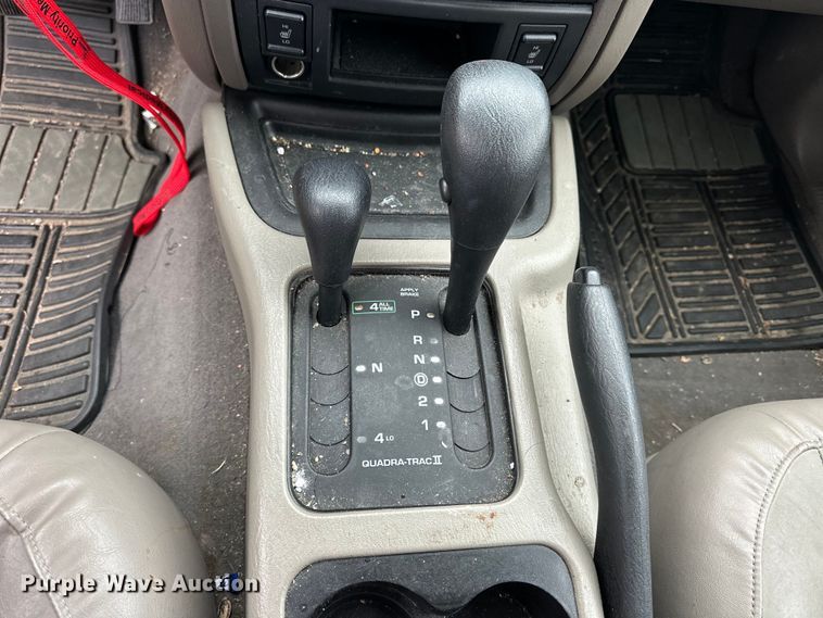 image for item OE9100 2004 Jeep Grand Cherokee SUV