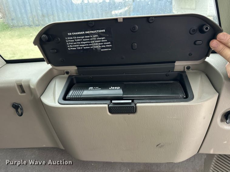 image for item OE9100 2004 Jeep Grand Cherokee SUV