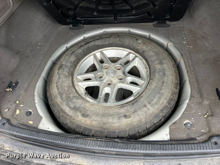 image for item OE9100 2004 Jeep Grand Cherokee SUV