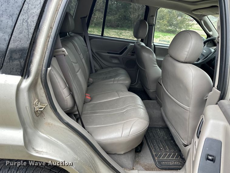 image for item OE9100 2004 Jeep Grand Cherokee SUV