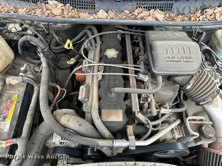 image for item OE9100 2004 Jeep Grand Cherokee SUV