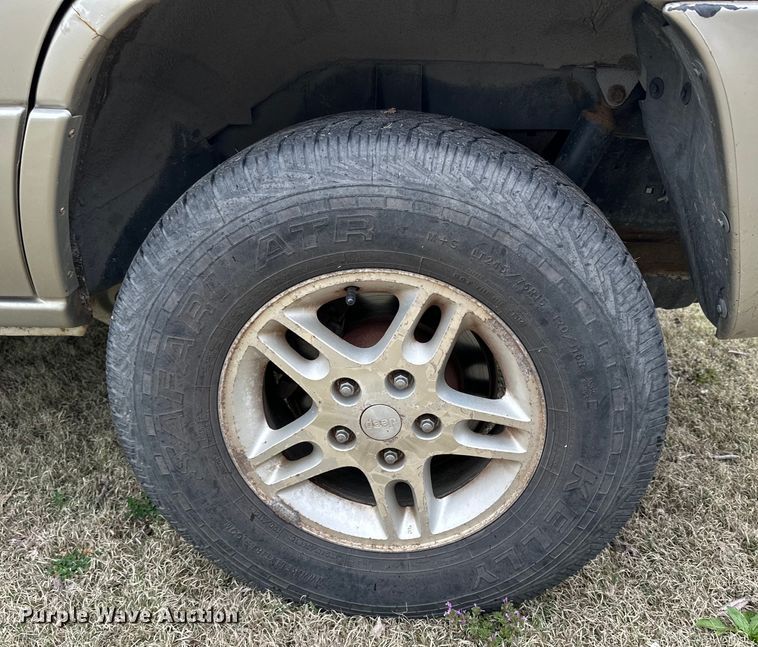 image for item OE9100 2004 Jeep Grand Cherokee SUV