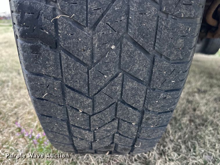 image for item OE9100 2004 Jeep Grand Cherokee SUV