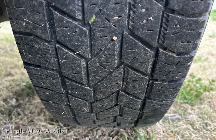 image for item OE9100 2004 Jeep Grand Cherokee SUV